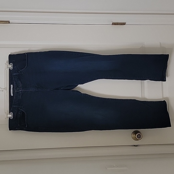 Levi's 311 Shaping Skinny Dark Wash Blue Jeans, Size 22W Gently Used Condition - Picture 11 of 15